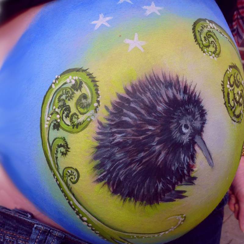 19 Belly Painting Kiwi